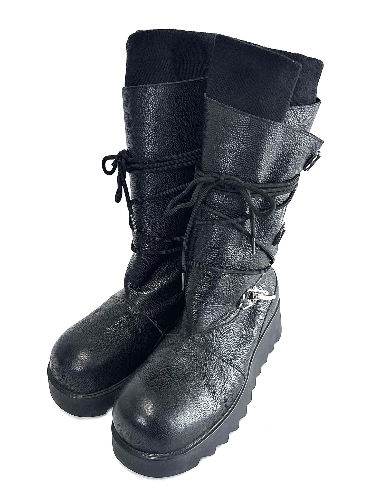 "WITCH HUNTER" BOOT (DEFECT)