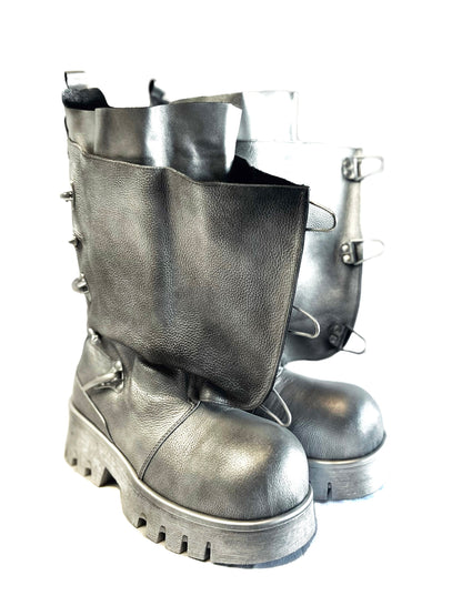 “DREDGE” BOOT (PAINTED SILVER)